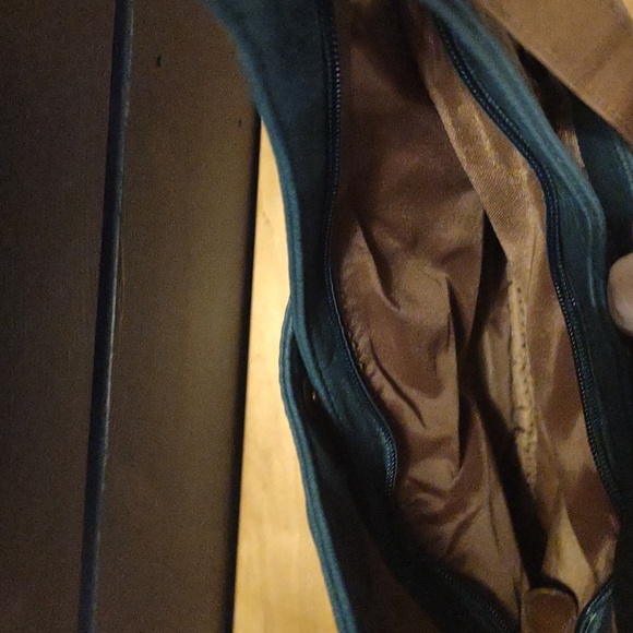 GAL teal  5 pocket faux leather‎ shoulder bag with brown adjustable strap - Picture 5 of 8